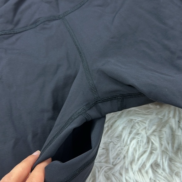 Lululemon Pedal To The Medal 7/8 Tight Black / Alarming / Tranquil Blue - Picture 2 of 6